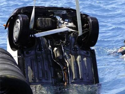 Πτώση οχήματος στη θάλασσα - e-Nautilia.gr | Το Ελληνικό Portal για την Ναυτιλία. Τελευταία νέα, άρθρα, Οπτικοακουστικό Υλικό