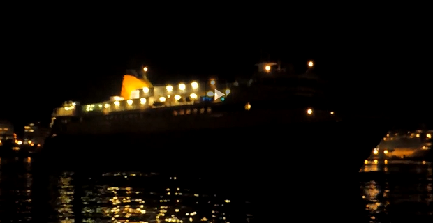 Το «Βlue Star Ιthaki» αποχαιρετά για τελευταία φορά το λιμάνι του Πειραιά! (Video) - e-Nautilia.gr | Το Ελληνικό Portal για την Ναυτιλία. Τελευταία νέα, άρθρα, Οπτικοακουστικό Υλικό
