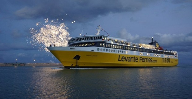 Η άφιξη του «Fior di Levante» στο λιμάνι της Ζακύνθου [vid] - e-Nautilia.gr | Το Ελληνικό Portal για την Ναυτιλία. Τελευταία νέα, άρθρα, Οπτικοακουστικό Υλικό