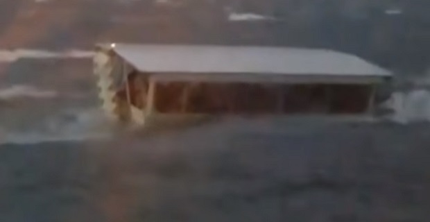 Ναυάγιο τουριστικού πλοίου με νεκρούς τουλάχιστον 13 ανθρώπους [βίντεο] - e-Nautilia.gr | Το Ελληνικό Portal για την Ναυτιλία. Τελευταία νέα, άρθρα, Οπτικοακουστικό Υλικό
