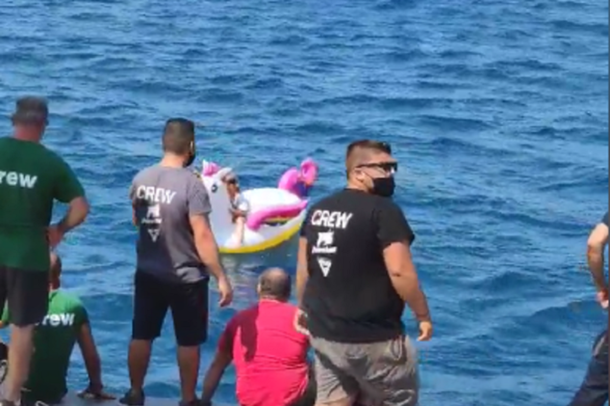 Βίντεο: Διάσωση 3χρονου παιδιού από φέρυ μποτ στο Αντίρριο - e-Nautilia.gr | Το Ελληνικό Portal για την Ναυτιλία. Τελευταία νέα, άρθρα, Οπτικοακουστικό Υλικό