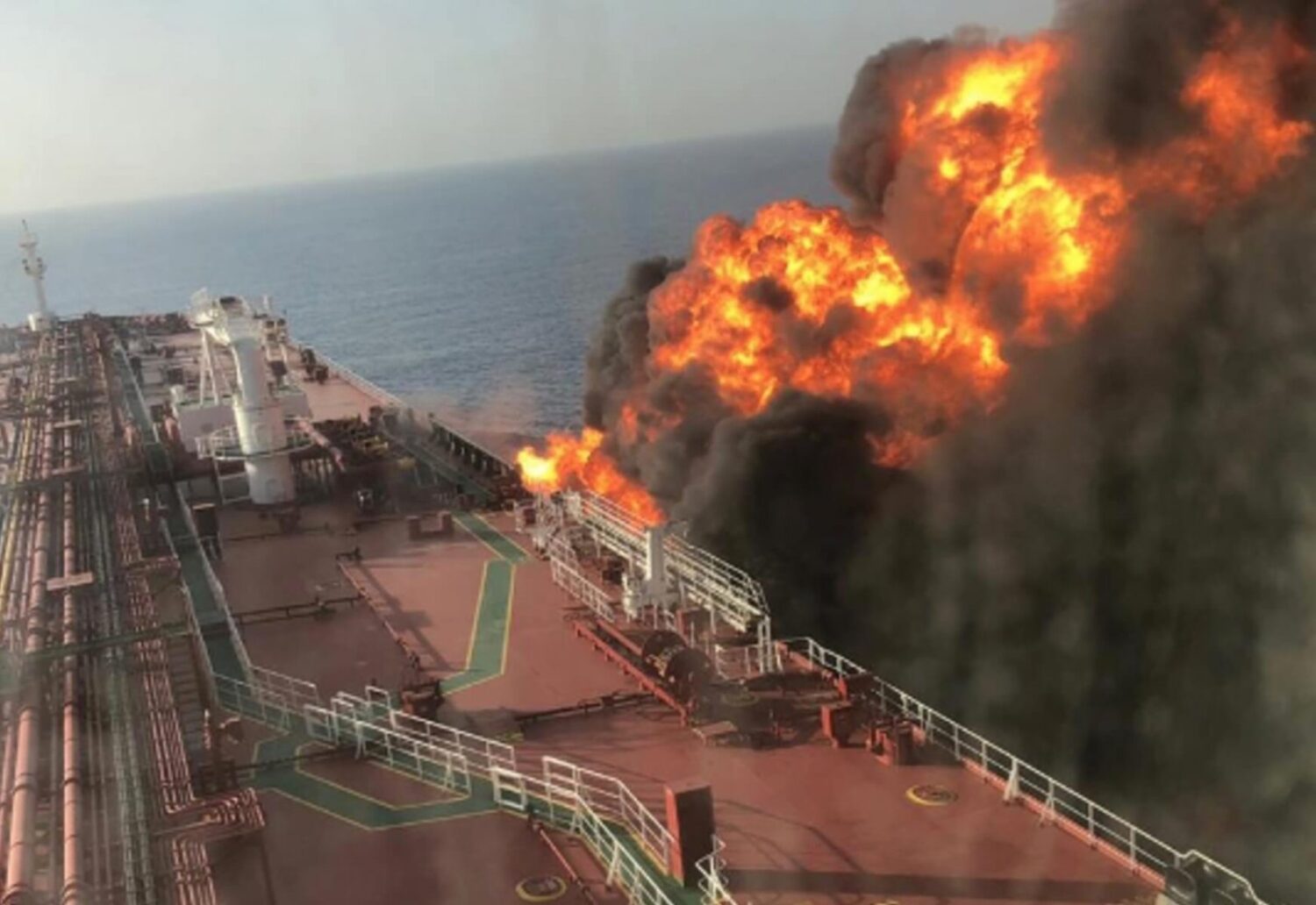 Έκρηξη σε τανκερ στο λιμάνι της Τζέντα - e-Nautilia.gr | Το Ελληνικό Portal για την Ναυτιλία. Τελευταία νέα, άρθρα, Οπτικοακουστικό Υλικό