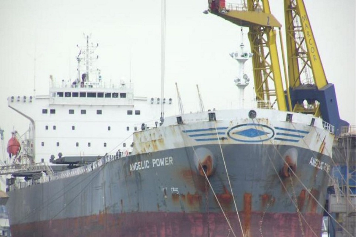 Επέστρεψαν στην Ελλάδα οι τελευταίοι δύο ναυτικοί του πλοίου “Angelic Power” - e-Nautilia.gr | Το Ελληνικό Portal για την Ναυτιλία. Τελευταία νέα, άρθρα, Οπτικοακουστικό Υλικό