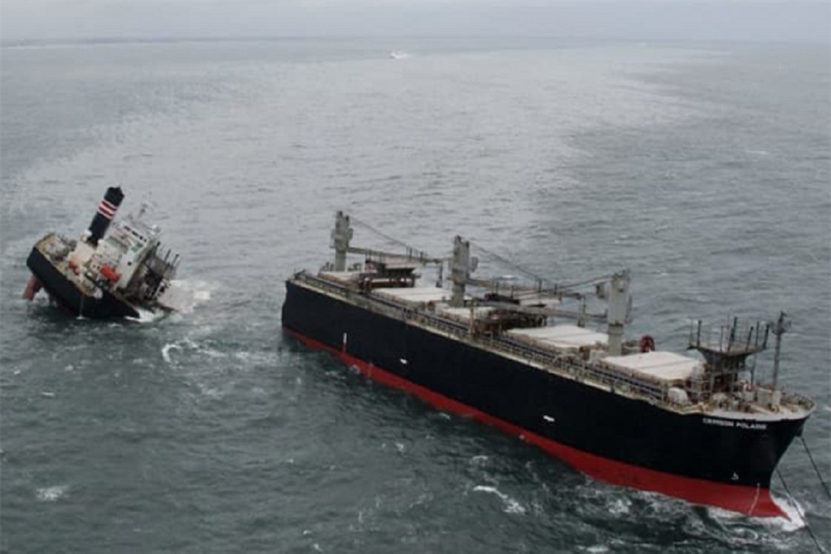 BINTEO: Διαρροή πετρελαίου από φορτηγό πλοίο που προσάραξε σε λιμάνι της Ιαπωνίας - e-Nautilia.gr | Το Ελληνικό Portal για την Ναυτιλία. Τελευταία νέα, άρθρα, Οπτικοακουστικό Υλικό
