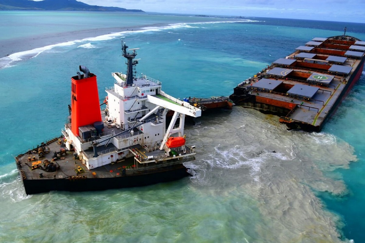 Ένοχοι ο καπετάνιος και ο υποπλοίαρχος για την καταστροφική προσάραξη του φορτηγού πλοίου Wakashio - e-Nautilia.gr | Το Ελληνικό Portal για την Ναυτιλία. Τελευταία νέα, άρθρα, Οπτικοακουστικό Υλικό
