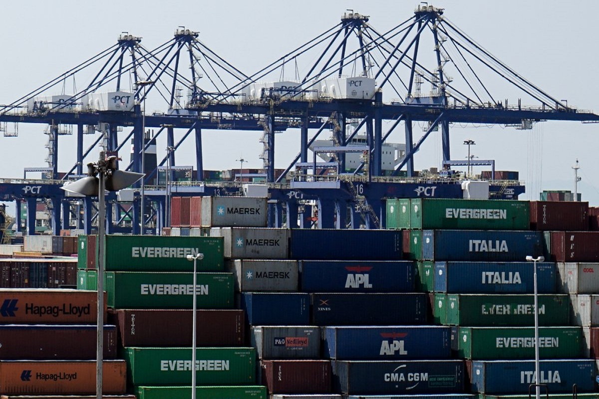 Ο Πειραιάς μεταξύ των λιμανιών με την υψηλότερη συμφόρηση πλοίων στον κόσμο - e-Nautilia.gr | Το Ελληνικό Portal για την Ναυτιλία. Τελευταία νέα, άρθρα, Οπτικοακουστικό Υλικό