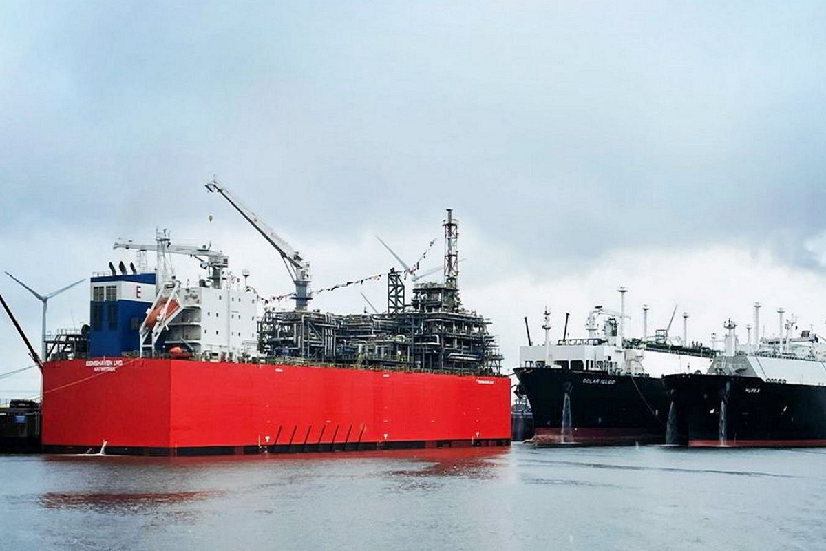 Ελλιμενίστηκε το πρώτο πλοίο μεταφοράς φυσικού αερίου στον νέο πλωτό τερματικό σταθμό της Ολλανδίας που θα συμβάλει στη απεξάρτηση από το ρωσικό αέριο - e-Nautilia.gr | Το Ελληνικό Portal για την Ναυτιλία. Τελευταία νέα, άρθρα, Οπτικοακουστικό Υλικό
