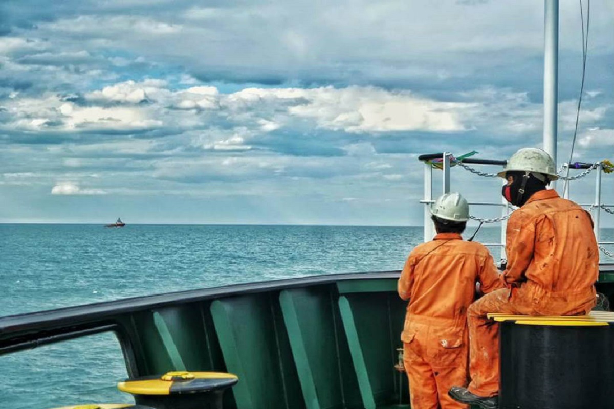 Τα μέλη του πληρώματος πλοίου που έχει τεθεί υπό κράτηση στην Ισημερινή Γουινέα φωνάζουν για βοήθεια! - e-Nautilia.gr | Το Ελληνικό Portal για την Ναυτιλία. Τελευταία νέα, άρθρα, Οπτικοακουστικό Υλικό