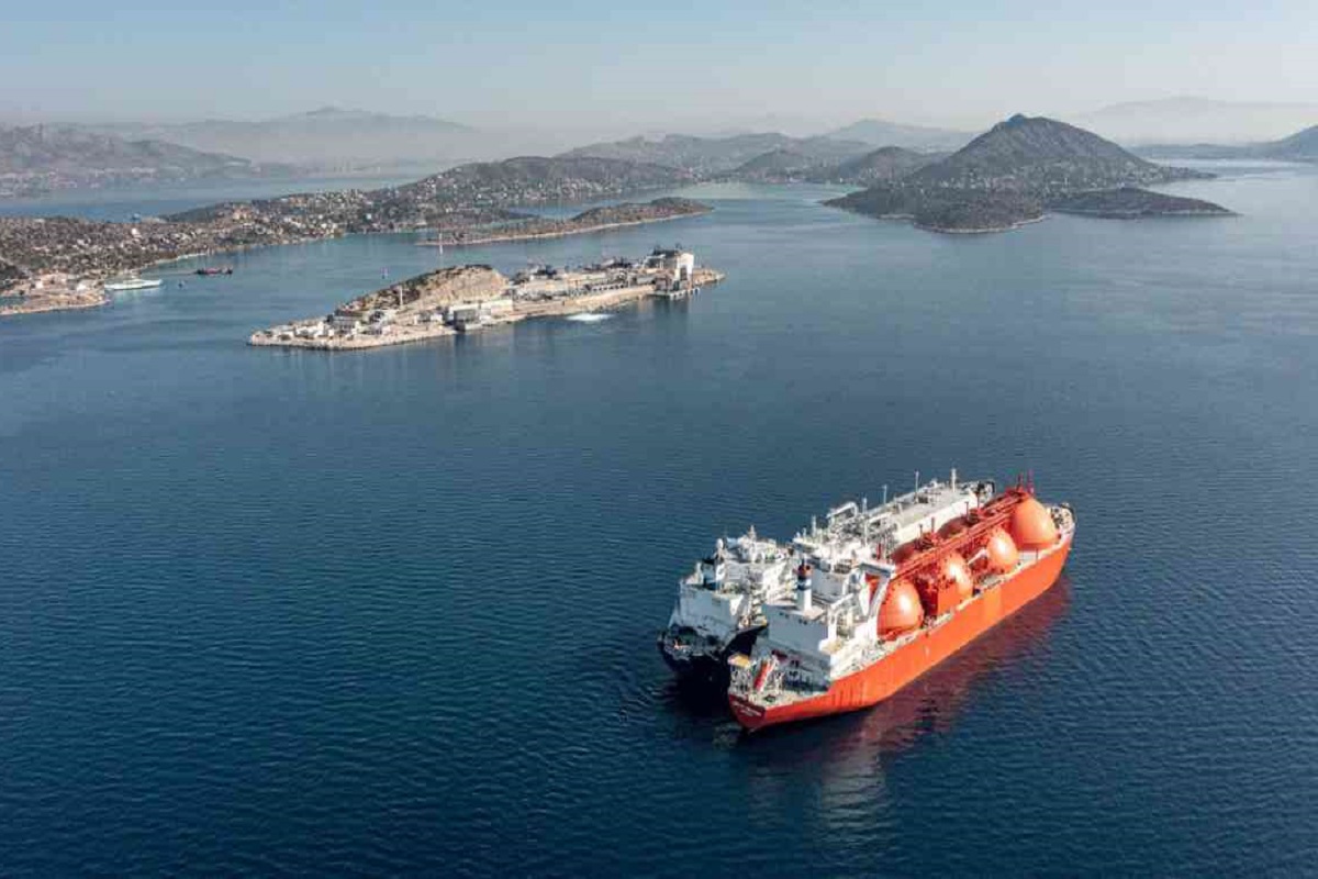 Η πρώτη μεταφορά φυσικού αερίου από πλοίο σε πλοίο (STS) στα ελληνικά ύδατα είναι γεγονός