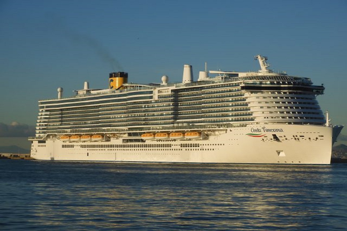 Στον Πειραιά για πρώτη φορά το νεότευκτο COSTA TOSCANA της Costa Cruises – Κινείται με καύσιμo LNG (video) - e-Nautilia.gr | Το Ελληνικό Portal για την Ναυτιλία. Τελευταία νέα, άρθρα, Οπτικοακουστικό Υλικό