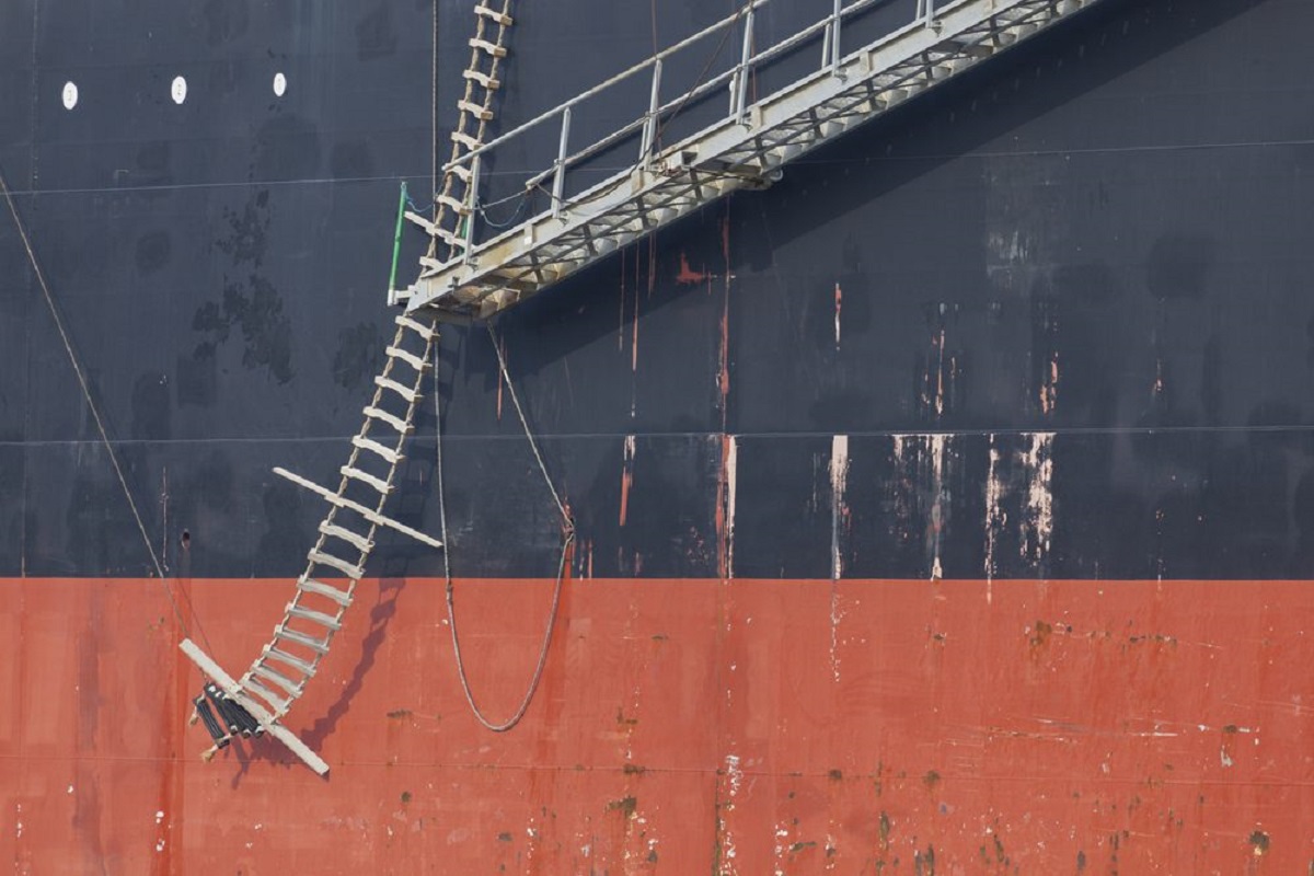 Ένοχος κρίθηκε ο πλοίαρχος για τον τραυματισμό πλοηγού που έπεσε από ύψος 7 μέτρων - e-Nautilia.gr | Το Ελληνικό Portal για την Ναυτιλία. Τελευταία νέα, άρθρα, Οπτικοακουστικό Υλικό