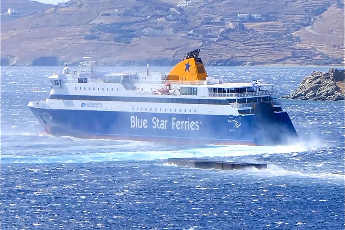 Η εντυπωσιακή μανούβρα του καπετάνιου του Blue Star Paros με ριπές ανέμων 8 μποφόρ (video) - e-Nautilia.gr | Το Ελληνικό Portal για την Ναυτιλία. Τελευταία νέα, άρθρα, Οπτικοακουστικό Υλικό