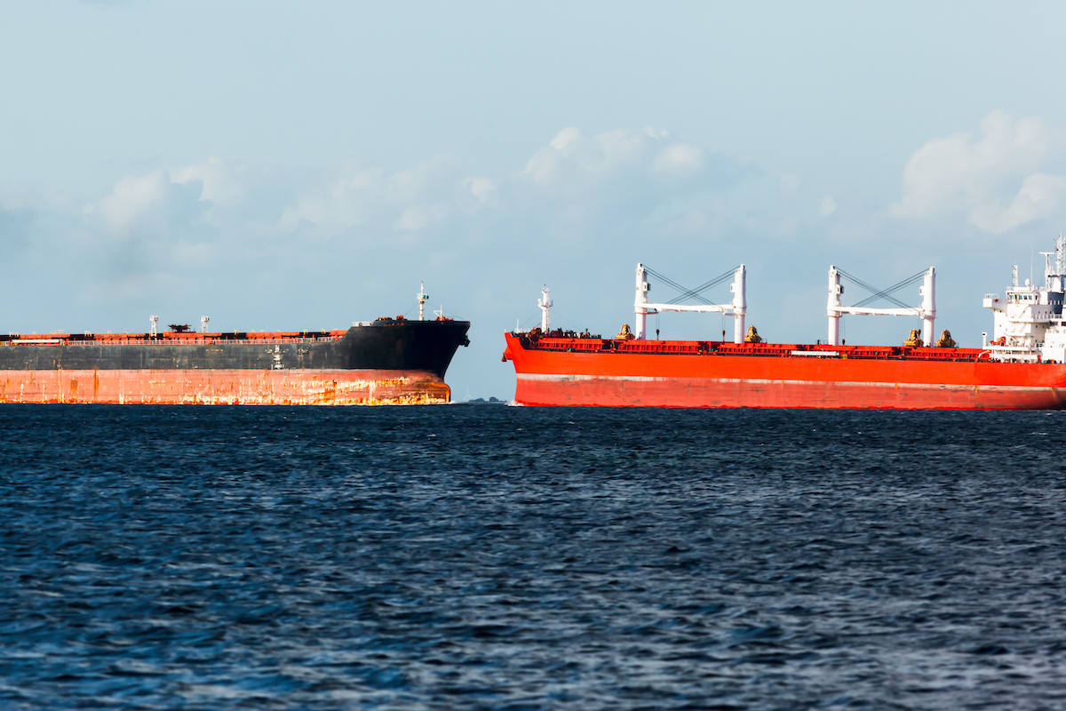 Πλοίο Panamax εμβόλισε φορτηγό πλοίο κάνοντας του ζημιά 1,4 εκατομμυρίων ευρώ! - e-Nautilia.gr | Το Ελληνικό Portal για την Ναυτιλία. Τελευταία νέα, άρθρα, Οπτικοακουστικό Υλικό