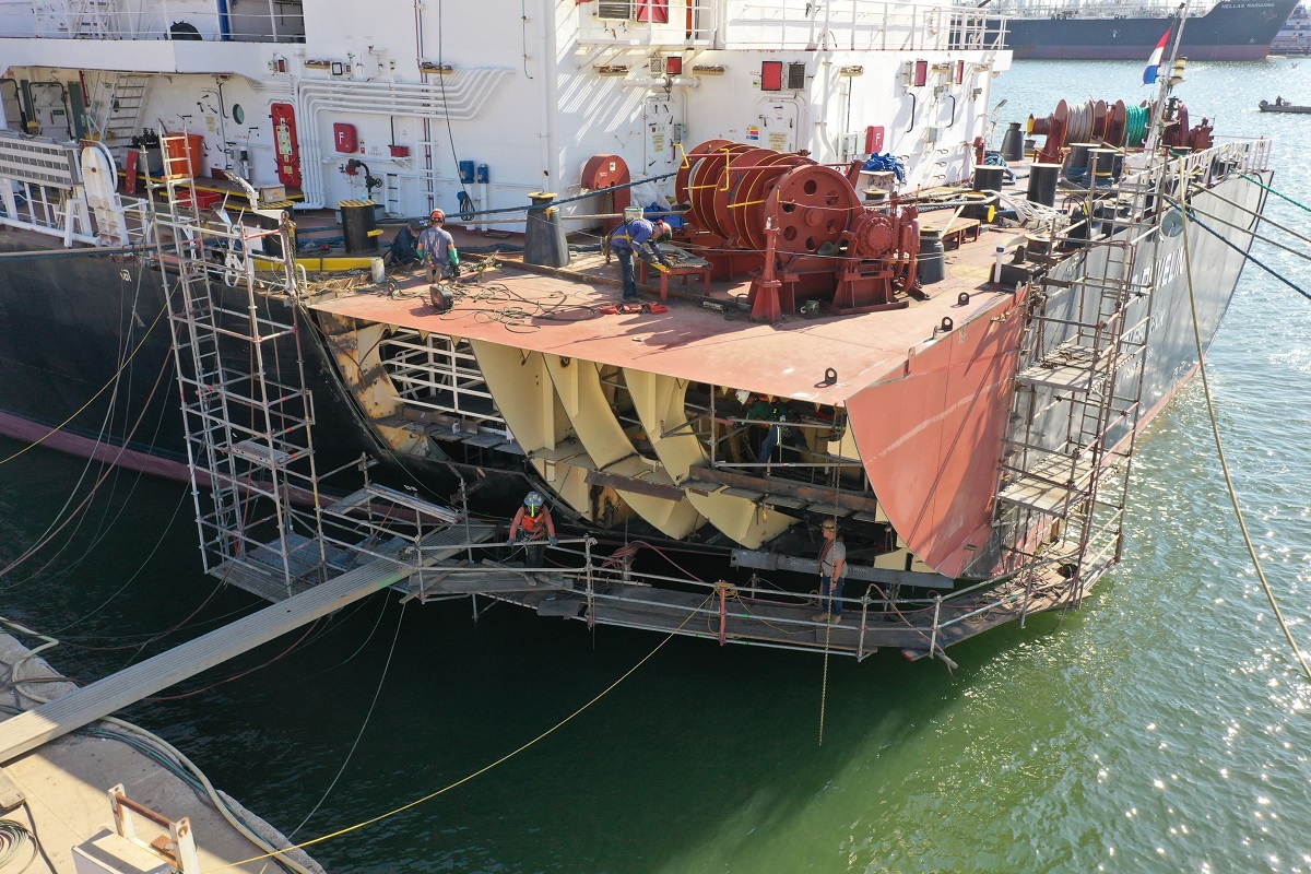 Το σβήσιμο της μηχανής είχε σαν αποτέλεσμα την σύγκρουση δυο πλοίων με ζημιά 3,4 εκ. δολαρίων! - e-Nautilia.gr | Το Ελληνικό Portal για την Ναυτιλία. Τελευταία νέα, άρθρα, Οπτικοακουστικό Υλικό
