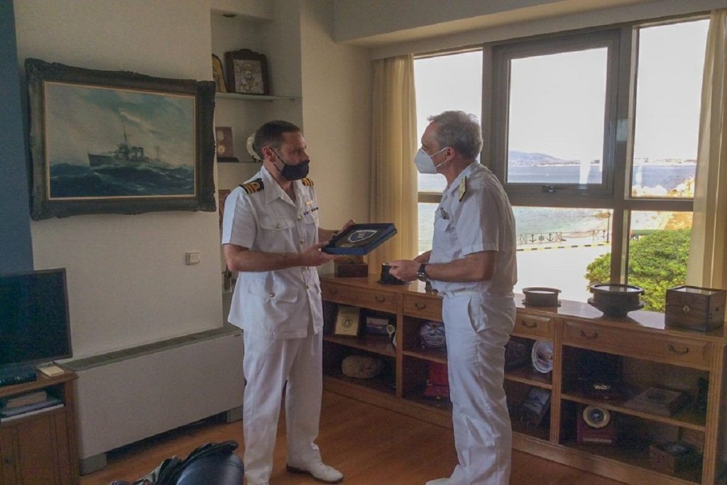 Συνάντηση Αρχηγού Ναυτικού του Ηνωμένου Βασιλείου με τον Αρχηγό ΓΕΝ (photo))