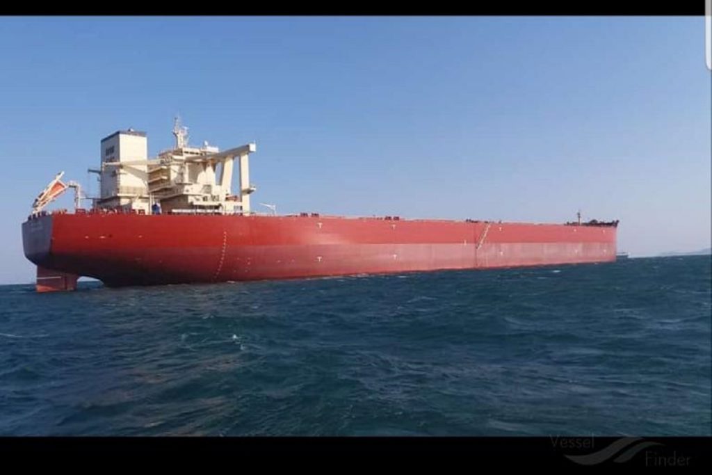 Φορτηγό πλοίο 340 μέτρων πλέει ακυβέρνητο στο Νότιο Ατλαντικό