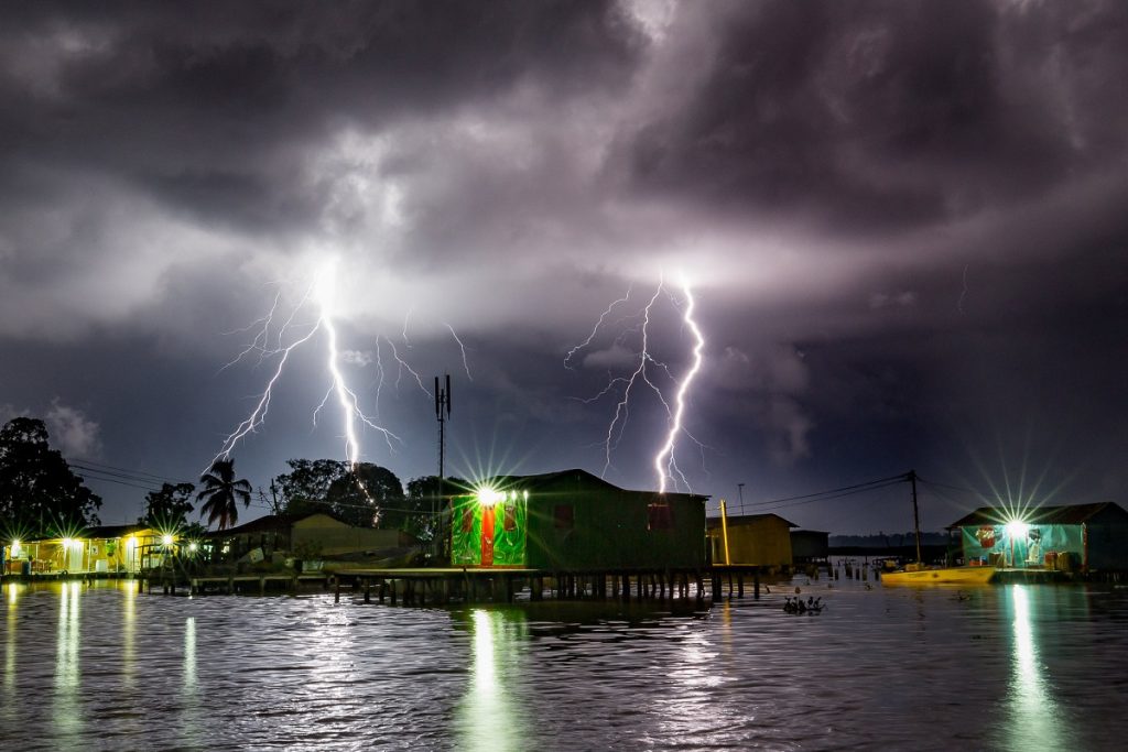 Ο φυσικός φάρος του Μαρακαΐμπο - Ένα φαινόμενο που αν δε καταφέρω να δω πριν πεθάνω θα σκάσω!