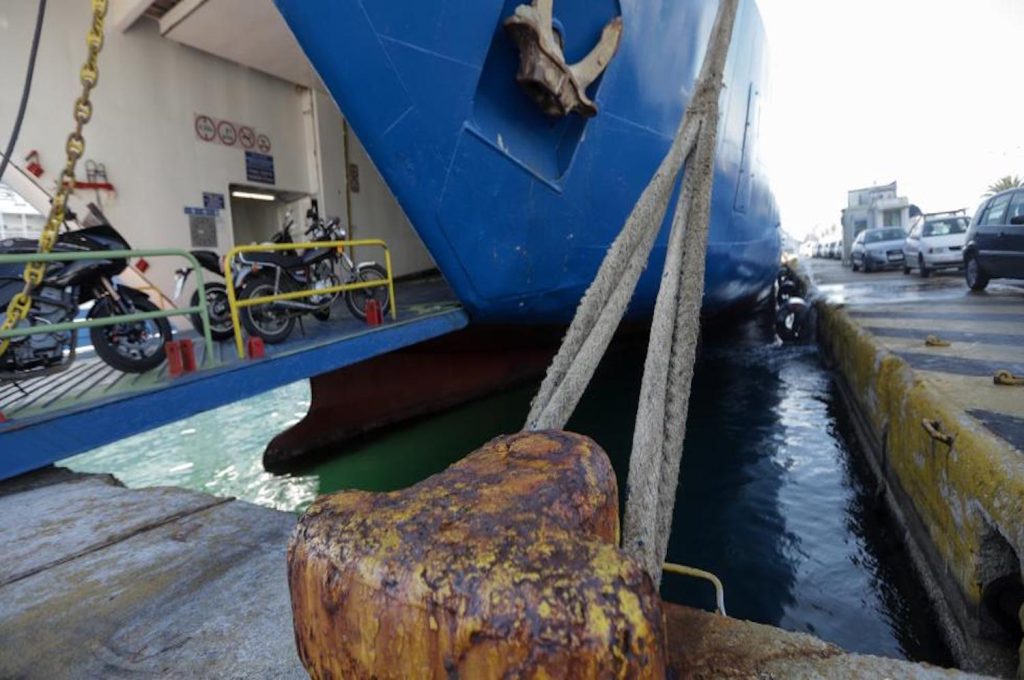 Θερινή σύνθεση στα πληρώματα ακτοπλοΐας ζητούν τα ναυτεργατικά σωματεία - Η απάντηση της ΑΝΕΚ