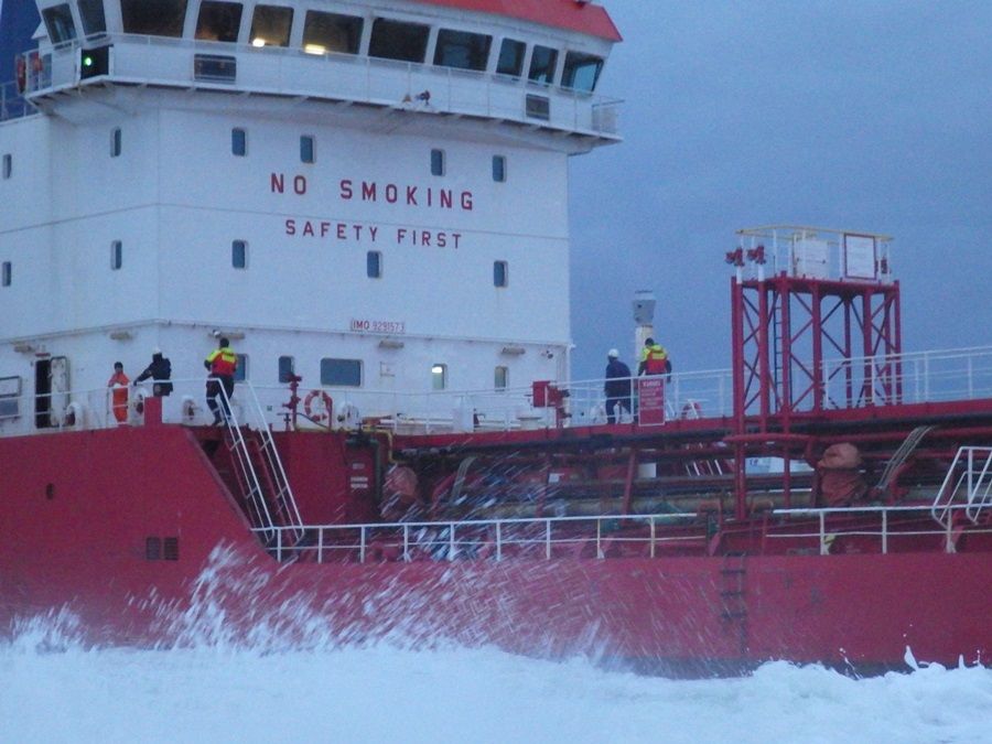 20141221bre knrm breskens - 3 opstapper aan dek