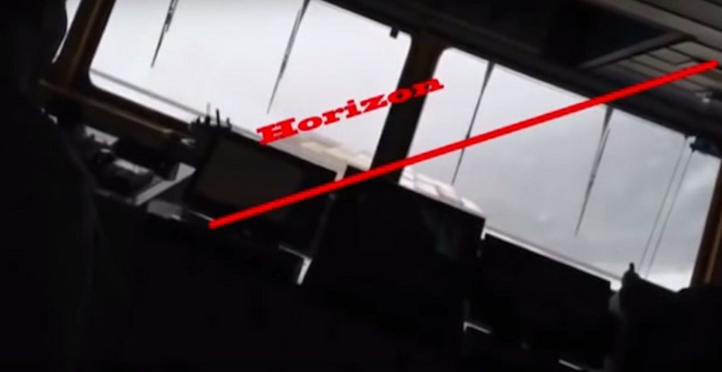 Κόβει την ανάσα το βίντεο με πλοίο κοντέινερ που παίρνει 40 μοίρες κλίση στον Β. Ατλαντικό!