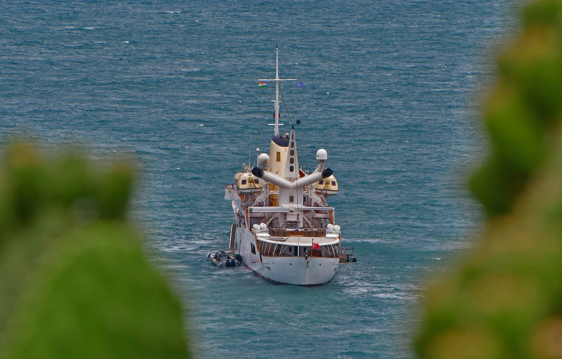 Στo Ναύπλιο η θρυλική θαλαμηγός «Χριστίνα» του Αριστοτέλη Ωνάση [βίντεο & φώτο]