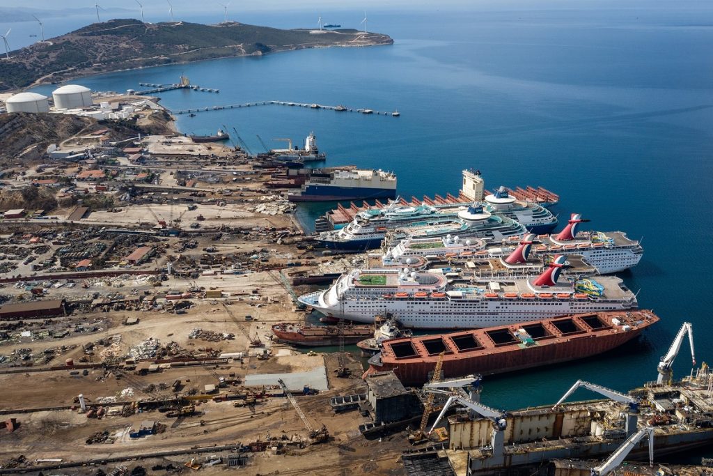 Η Ευρωπαϊκή Ένωση αφαίρεσε από τους καταλόγους της δύο Τουρκικά διαλυτήρια πλοίων λόγω σοβαρών παραβιάσεων