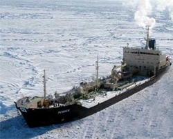 7-ellhnes-kunhgoun-ton-thisauro-tis-arktikhs