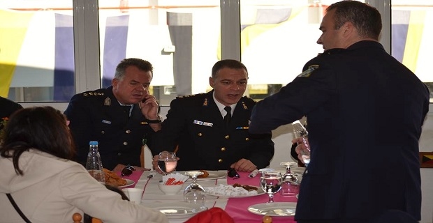 967929_1598871423674901_1894872652_n