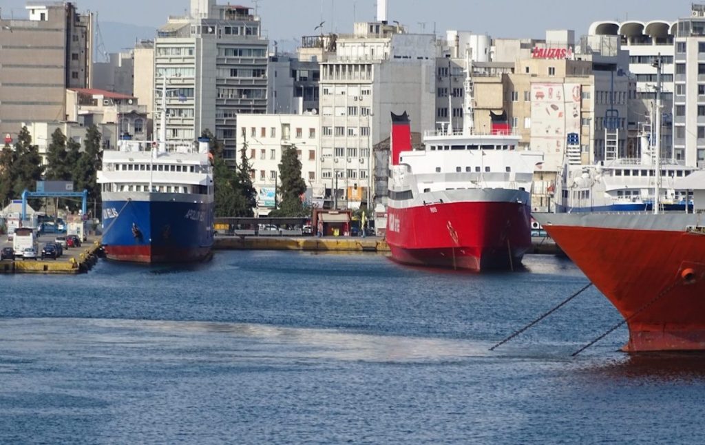 Έως 200 εκατ. από το Ταμείο Ανάκαμψης για τη μείωση των εκπομπών διοξειδίου του άνθρακα στην ακτοπλοΐα