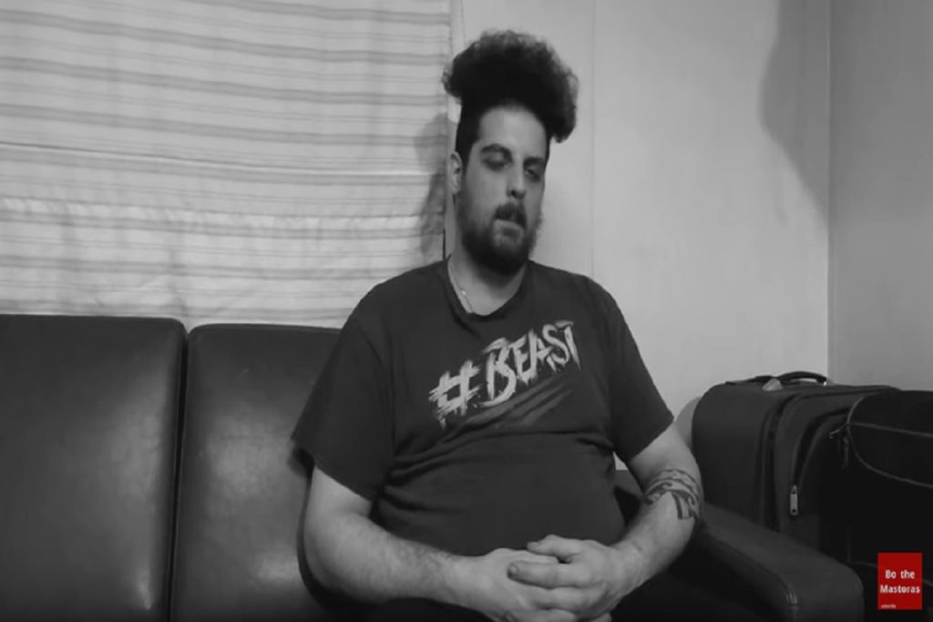Βίντεο: Ξέμπαρκο εν μέσω κορονοϊού ..