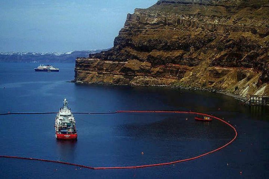 Ναυάγιο «SEA DIAMOND» όπως Ναυάγιο «ΕΞΠΡΕΣ ΣΑΜΙΝΑ»