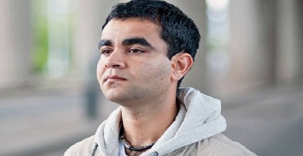 Μαρτυρία: "Ήμουνα 8 μήνες όμηρος Σομαλών πειρατών” Μαρτυρία: "Ήμουνα 8 μήνες όμηρος Σομαλών πειρατών”