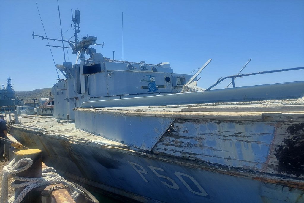 Αυτό είναι το πλοίο του Π.Ν. που θα βυθιστεί στο καταδυτικό πάρκο Αποκορώνου (photos)
