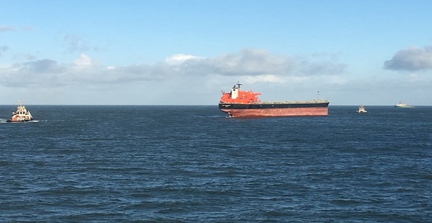 Επιτυχημένη εντέλει η ανέλκυση του Glory Amsterdam (photos)