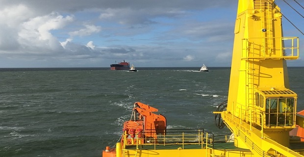 Επιτυχημένη εντέλει η ανέλκυση του Glory Amsterdam (photos)