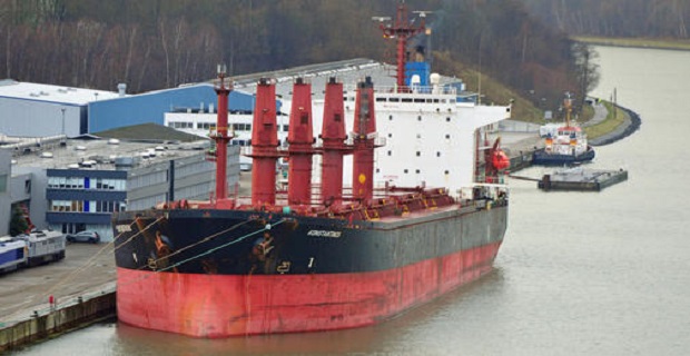 Griechischer-Frachter-unter-Arrest_ArtikelQuer