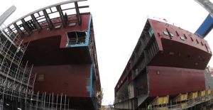 HMS_Prince_-of_-Wales_kataskevi-1