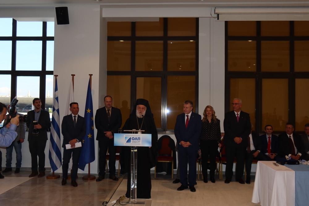 Τιμήθηκε από την ΠΕΠΕΝ ο μητροπολίτης Σύρου Δωρόθεος Β’