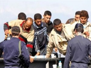 Πάτρα: ''Γέμισαν'' τα κρατητήρια Αστυνομίας και Λιμενικού απο διακινητές και λαθρομετανάστες''