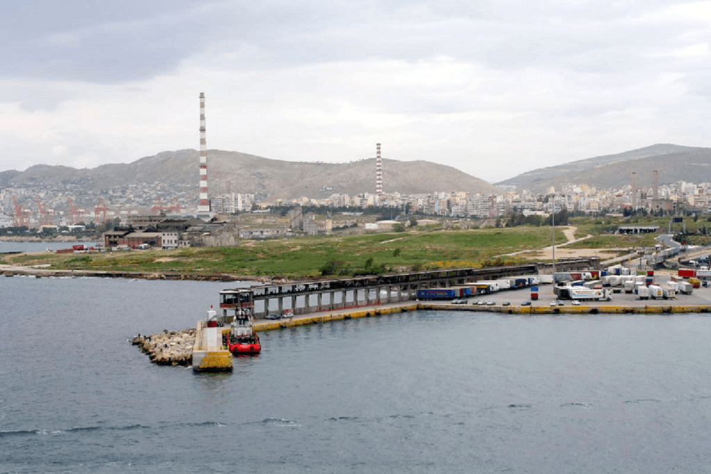 Σύγκρουση πλοίων στο Κερατσίνι