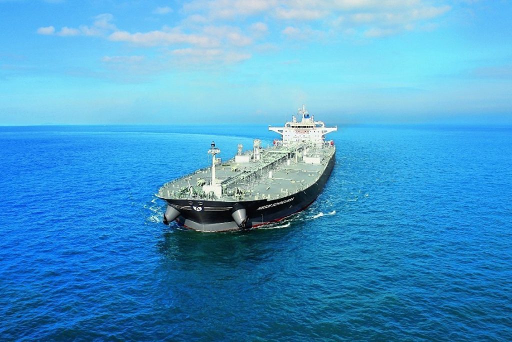 Τρία LR2 τάνκερ πούλησε η Okeanis Eco Tankers
