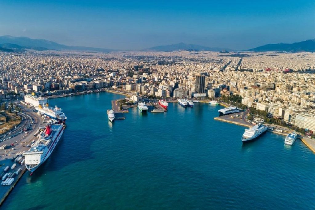 Το Λιμάνι του Πειραιά αναδεικνύεται ως κόμβος παγκόσμιου ενδιαφέροντος