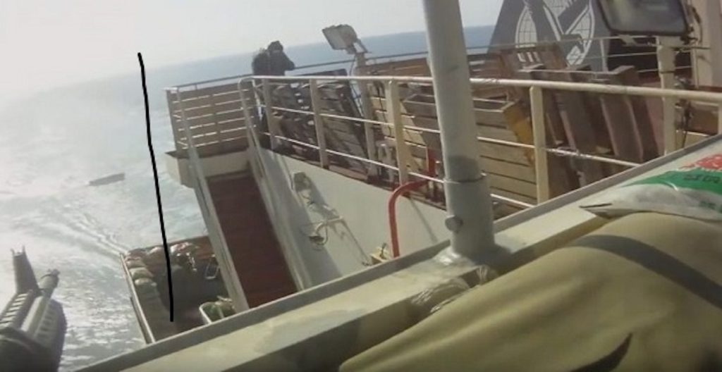 "Πιστολίδι" ένοπλων φρουρών εναντίον Σομαλών πειρατών: Η αληθινή ιστορία (Video)