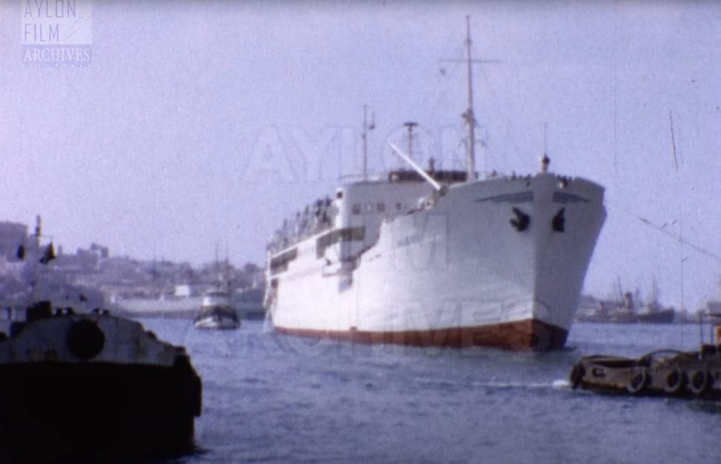 Ένα ιστορικό βίντεο από τον Πειραιά το 1966 και την άφιξη του πλοίου "Φαιστός"