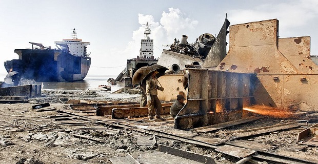 Ship_Breaking