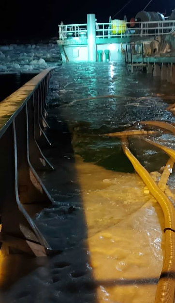 Το φορτηγό πλοίο που εγκαταλείφτηκε στο στενό του Tatar βυθίστηκε! (ΒΙΝΤΕΟ και ΦΩΤΟΓΡΑΦΙΕΣ)