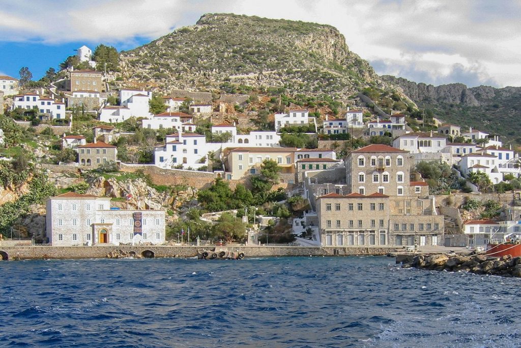 Το Ίδρυμα Σταύρος Νιάρχος στηρίζει την Ακαδημία Εμπορικού Ναυτικού Ύδρας