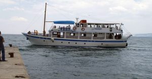 ai_giorgis_sti_grammi_peiraia_thessaloniki_