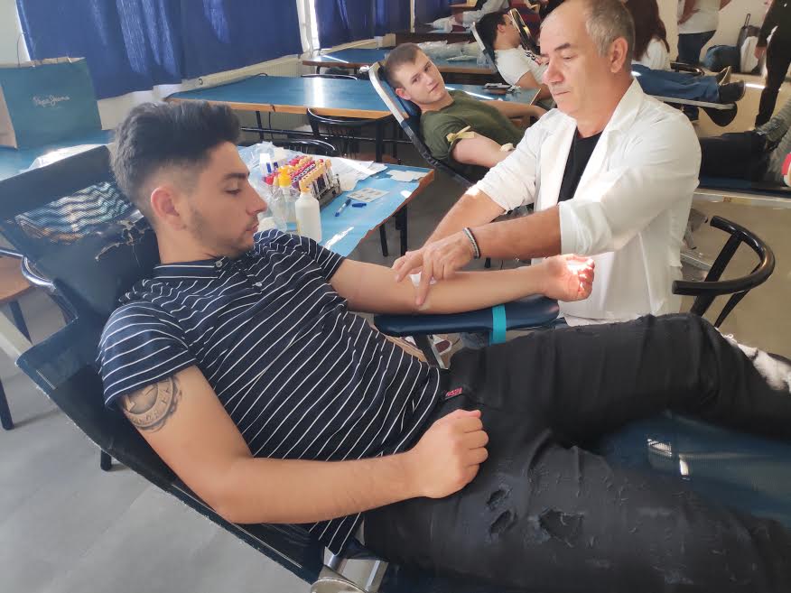 Εθελοντική αιμοδοσία από τους σπουδαστές της ΑΕΝ Κύμης [φωτο]