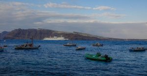 aktoploia_dromologiaki_grammh_thirasia_oia_thiras